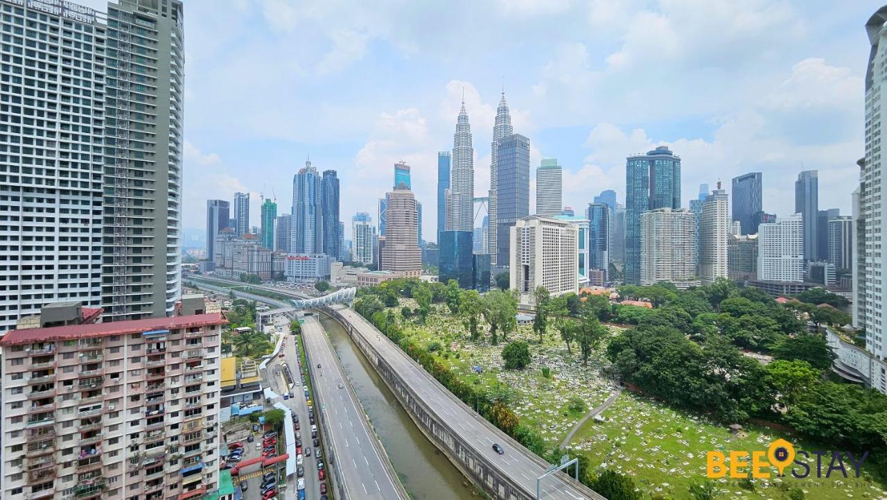 Balcony W Klcc View Kampung Baru Luxurious *